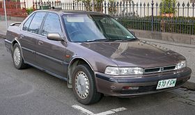 1991 Honda Accord (CB7) EXi sedan (2015-07-16) 01.jpg